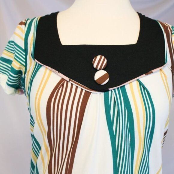 Short Sleeve Stretchy Floral Dress M - Picture 4 of 6